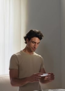 BeamO revolutionary 4-in-1 MultiScan device for personal, family and teleconsultation use.A complete health tool for your heart and lungs.