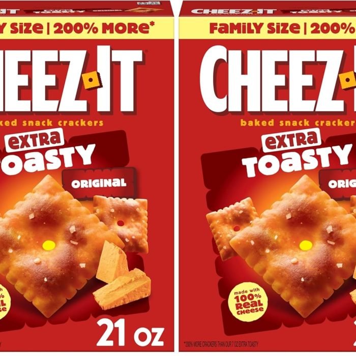 Cheez-It Cheese Crackers. Baked Snack Crackers. Lunch Snacks. Family Size. Extra Toasty. 21oz Box (1 Box) (Pack of 2)