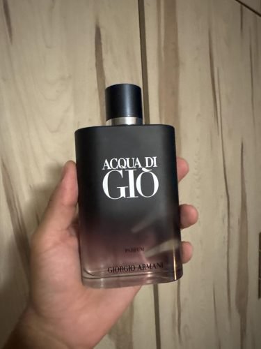 Armani Beauty - Acqua di Giò - Parfum - Cologne for Men - Fresh & Woody Men's Fragrance - Bergamot. Ginger. Marine. Geranium. Rosemary. Clary Sage. Patchouli. Incense Notes photo review